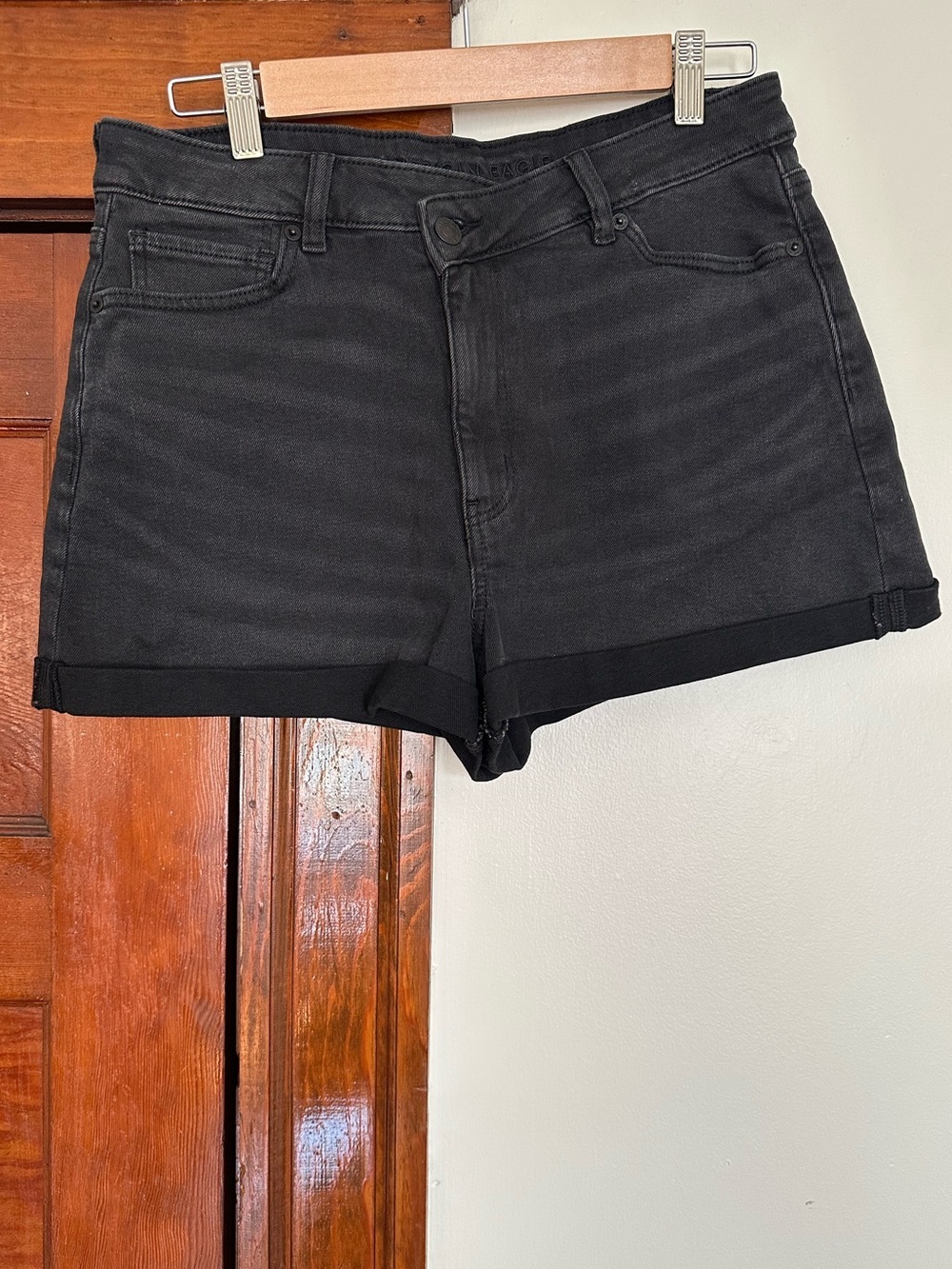 American Eagle Highest Rise Mom Short Size 10 Stretch